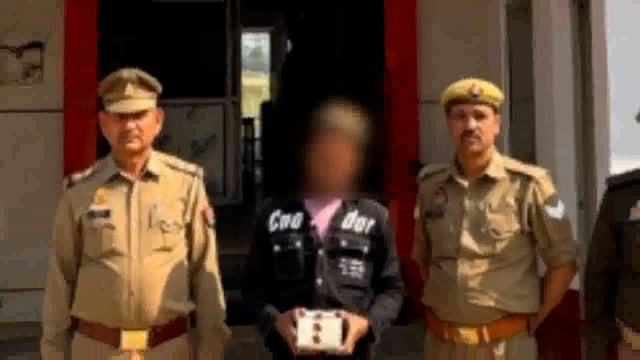 मुनिमाबाद देसी शराब ठेका में चोरी करने वाले एक अभियुक्त को पुलिस ने किया गिरफ्तार