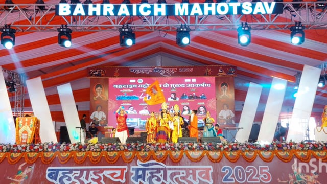 Bahraich:; ब्रेकिंग न्यूज़ बहराइच स्थानीय कलाकारों की मेधा का गवाह बना बहराइच महोत्सव 2025 का मंच