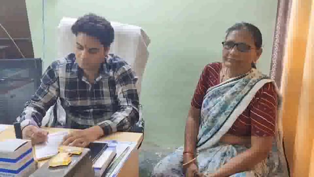 कोंच,निशुल्क नेत्र परीक्षण शिविर मे 140 मरीज देखे गए 56 मरीज मोतियाबिंद से पीड़ित निकले