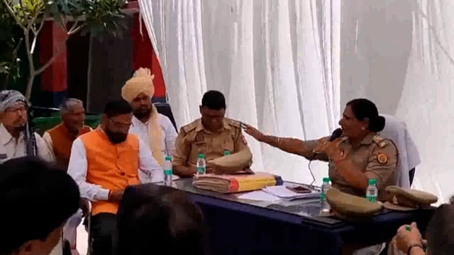 प्रेमनगर थाने में आगामी त्यौहार होली व रमजान उपलक्ष्य में पीस कमेटी की बैठक थाना प्रभारी सरिता मिश्रा की अध्यक्षता में 