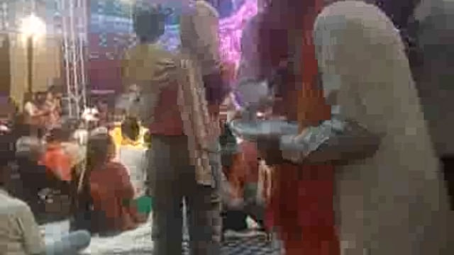 singer ke dwara bahut hi Sundar prastuti