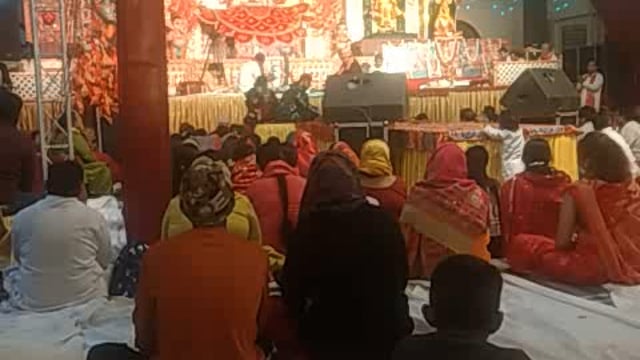 Shri Hanuman Chalisa ka paath hone ke bad program samapt