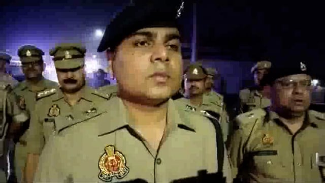 गाज़ीपुर पुलिस अधीक्षक द्वारा होली, ईद,त्योहार के मध्य नजर किया गया मार्च के संबंध में