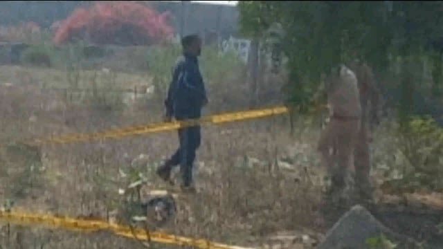 मथुरा आगरा नेशनल हाईवे पर गोवर्धन नाले के पास अज्ञात व्यक्ति का शव मिलने से फैली सनसनी