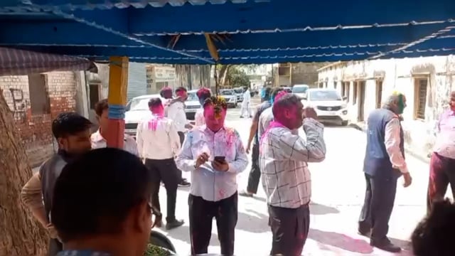 माट बार एसोसिएशन तहसील सभागार में बार एसोसिएशन द्वारा होली मिलन समारोह का आयोजन किया गया