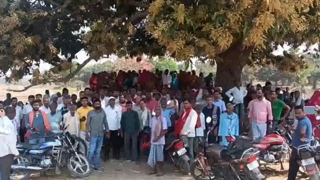 पंचायत सरकार भवन बनाने को लेकर मुखिया की अध्यक्षता में सैकड़ो ग्रामीणों की उपस्थिति में हुई एक विशेष बैठक लिए गए निर्णय 