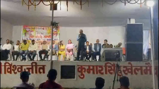 BANKA: प्रेस क्लब बाराहाट के होली मिलन समारोह में उड़े अबीर व गुलाल, लगे ठुमके