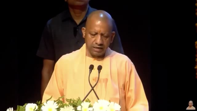 यूपी के मुख्यमंत्री योगी आदित्यनाथ ने होली पर्व पर दिया बडा तोफा