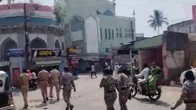 होळी,रमजान ईद,गुढीपाडवा निमित्ताने पोलिसांचा रूटमार्च