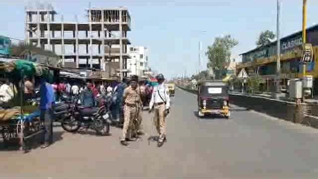 होळी निमित्ताने उदगीर शहरात ठीक ठिकाणी पोलीस बंदोबस्त