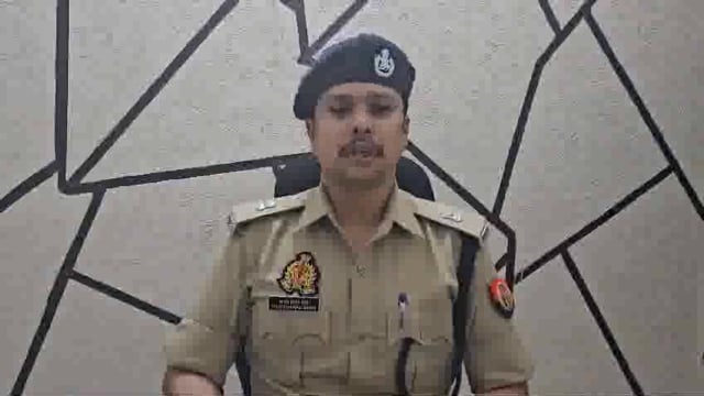 Meerut : थाना लालकुर्ती क्षेत्र अंतर्गत होलिका दहन के कार्यक्रम में डीजे बजने के दौरान अभिषेक यादव नाम के युवक द्वारा शर