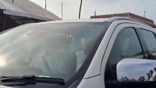 Hema Malini offered prayers at Jagannath Puri temple in Odisha #religious