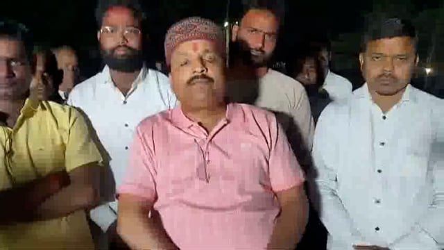 श्रावस्ती के भिनगा कोतवाली में आयोजित होली मिलन समारोह में पुलिस पर अभद्रता और मारपीट के गंभीर आरोप लगे #holi