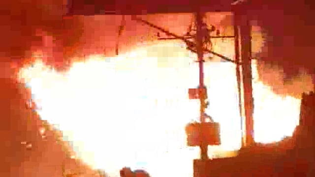 गिरिडीह में कल रात होली जुलूस के दौरान दो पक्षों के बीच हिंसक झड़प #holi