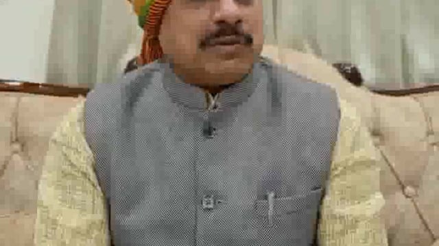 मुख्यमंत्री मोहन यादव ने होली के पावन पर्व पर पुलिस विभाग द्वारा की गई समर्पित ड्यूटी को प्रशंसनीय बताया। उन्होंने कहा कि पुलिस कर्मियों के परिश्रम, त्याग और सेवा के कारण ही हमारे उत्सव शांति और आनंद के साथ संपन्न होते हैं। सीएम यादव ने पुलिस के सभी साथियों को उनकी कड़ी मेहनत के लिए हार्दिक शुभकामनाएं दी और उनके योगदान की सराहना की।
#politics