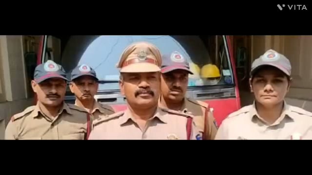 कोल्हापूर मे  फटाका गोडावुन के साथ चाल भी आग में भस्मसात करोडो का नुकसान