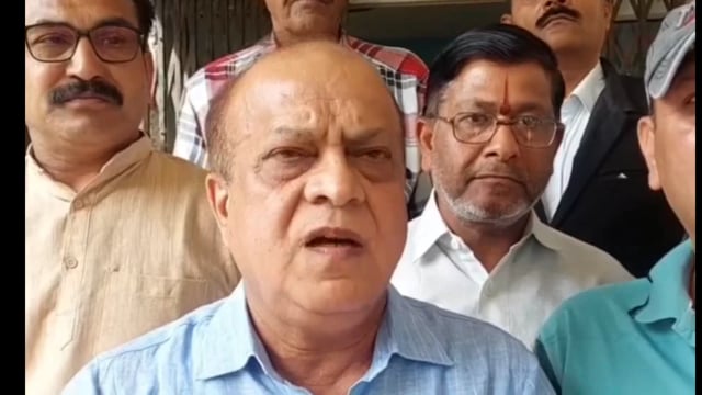 मेरठ जिंदगी और मौत से जूझ रहे पीड़ित पत्रकार की मदद के लिए मेरठ जिलाधिकारी ने दो टूक कहा 