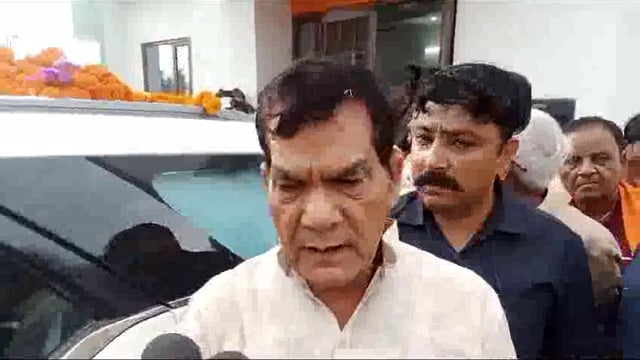 बलिया में भाजपा के जिलाध्यक्ष होंगे संजय मिश्रा,ऊर्जा मंत्री एके शर्मा ने नाम का किया घोषणा