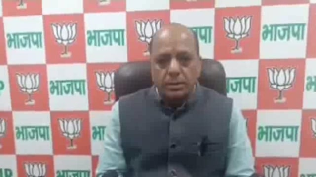 उत्तराखंड में कैबिनेट विस्तार को लेकर चर्चाएं तेज हो गई हैं। प्रदेश मंत्री प्रेमचंद्र अग्रवाल के इस्तीफे के बाद यह चर्चा और अधिक बढ़ गई है। #politics