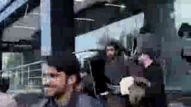 Pakistanis looted goods of a Chinese call center company 
#International