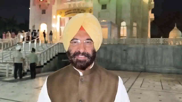 Punjab: Prime Minister Narendra Modi and New Zealand Prime Minister pay homage to Gurdwara Rakabganj Sahib #politics