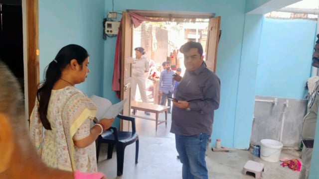 BANKA: जन वितरण प्रणाली दुकान नहीं चला कर मिर्जापुर में लोगों का इलाज करते हैं जन वितरण प्रणाली विक्रेता