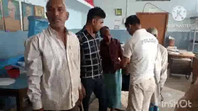 सूर्यगढ़ा -खेमतरनी स्थान गांव से चार nbw वारंटी को गिरफ्तार कर पुलिस हिरासत में भेजा गया लखीसराय न्यायालय।