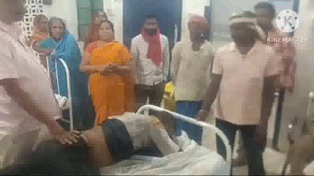 अमरपुर बस स्टैंड के समीप दो बाईकों की आमने-सामने की टक्कर में चालक समय तीन लोग हुए जख्मी। एक भागलपुर रेफर।