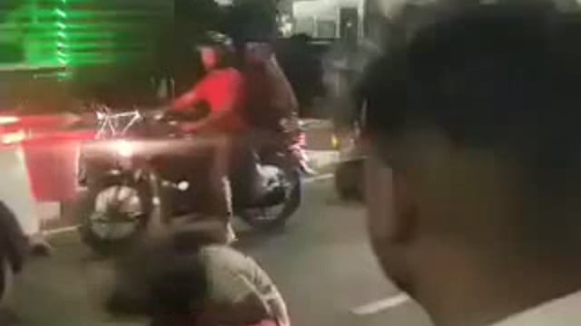 विभूति खंड क्षेत्र स्थित लोहिया अस्पताल के बाहर एक महिला का ड्रामा #crime