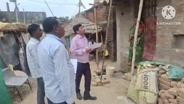 तारडीह पंचायत में बीडीओ ने  आवास योजना का जांच कर अपूर्ण आवास को जल्द पूरा करने का दिया निर्देश।