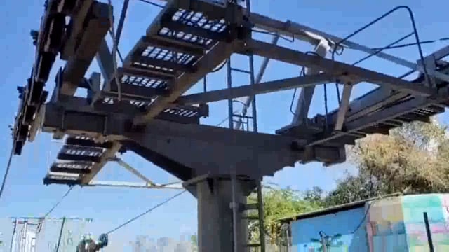 राधा रानी बरसाने में रोपवे की ट्रालियां टकराने को लेकर रोपवे मलिक सहित 4 के खिलाफ रिपोर्ट दर्ज