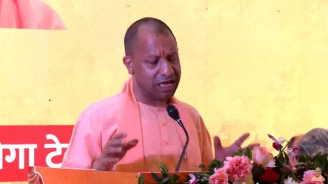 उत्तर प्रदेश के मुख्यमंत्री योगी आदित्यनाथ ने हाल ही में घोषणा की कि राज्य सरकार लखनऊ में स्थापित होने वाले इंटीग्रेटेड टेक्सटाइल पार्क के अलावा, प्रदेश के अलग-अलग स्थानों पर 10 नए एक्सटेंशन सेंटर के रूप में इंटीग्रेटेड टेक्सटाइल पार्क स्थापित करेगी।#politics