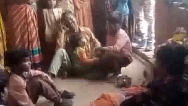 शाहजहाँपुर में तेज आंधी से गिरी टीन, महिला‌ की‌ मौत, परिजनों में कोहराम