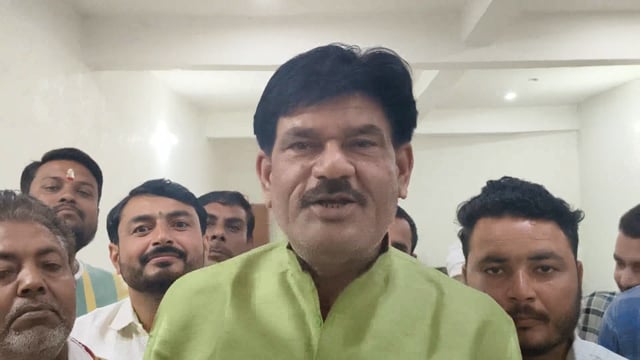 पूर्व मंत्री ओपीएस भदोरिया का मेहगांव विधानसभा के रौन ब्लॉक क्षेत्र में जनसंपर्कअपनों को होली की शुभकामनाएं दी  