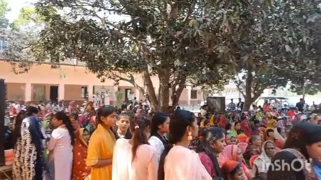 विश्व जल दिवस पर पानी संस्थान के द्वारा नई तकनीक से खेती करने पर महिलाओं को किया गया सम्मानित