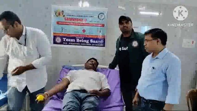 शहीद दिवस के अवसर पर रक्तदान शिविर का आयोजन। पत्रकार एवं जनप्रतिनिधियों ने किया रक्तदान।