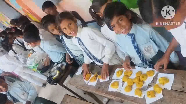 बिहार दिवस के अवसर पर मेंही इंग्लिश स्कूल बरदाहा में व्यंजन मेला का किया गया आयोजन