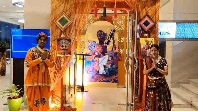 झांसी नटराज सरोवर पोर्टिको मैं चल रहे राजस्थानी फूड फेस्टिवल की शुरुआत 23 से 30 मार्च तक चलेगा