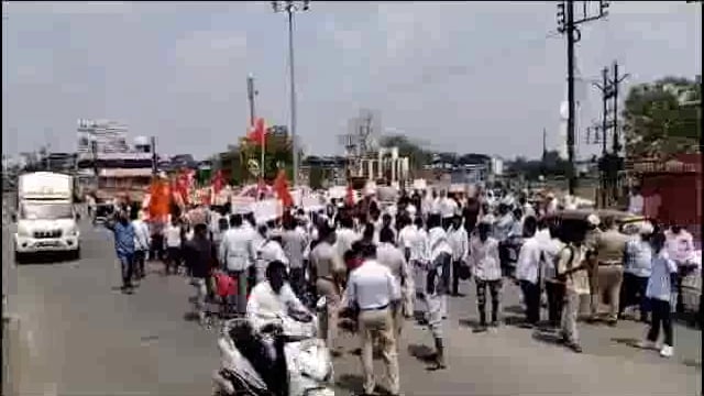 तानाजी सोनकांबळे यांच्या कुटुंबियांना शासकीय मदत द्यावी,मातंग समाजाचा उपजिल्हाधिकारी कार्यालयावर मोर्चा