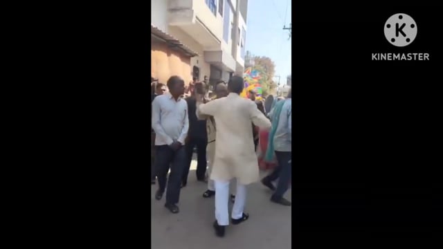 वर्तमान विधायक और पूर्व राज्य मंत्री एवं पूर्व दर्जा प्राप्त मंत्री के बीच हुई हाथापाई एक शब यात्रा के दौरान कहां सनी