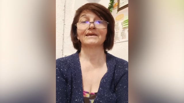 Ушиб кисти. Сильный синяк. Герпес на губе.