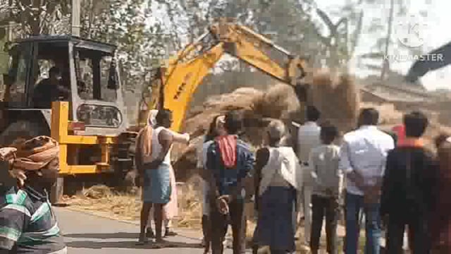 हाई कोर्ट के आदेश पर चला अतिक्रमण के खिलाफ प्रशासन का बुलडोजर।