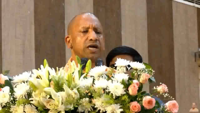 मुख्यमंत्री योगी आदित्यनाथ ने एक महत्वपूर्ण वक्तव्य देते हुए कहा, 