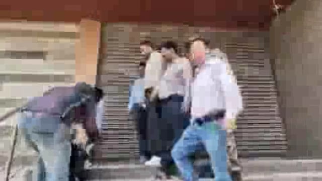 📢 ब्रेकिंग न्यूज़ | मुरादाबाद 📢

🏛 सपा MLA कमाल अख्तर की पत्नी की संपत्तियां सील
🔹 हुमैरा अख्तर का मैरिज हॉल और होटल सील
🔹 नगर निगम ने टैक्स बकाया पर की बड़ी कार्रवाई
🔹 गजल बार समेत कई संपत्तियां सील की गईं
🔹 हुमैरा अख्तर अमरोहा के उझारी नगर पंचायत की अध्यक्ष
🔹 कमाल अख्तर ने विधानसभा में नगर निगम पर उठाए थे सवाल