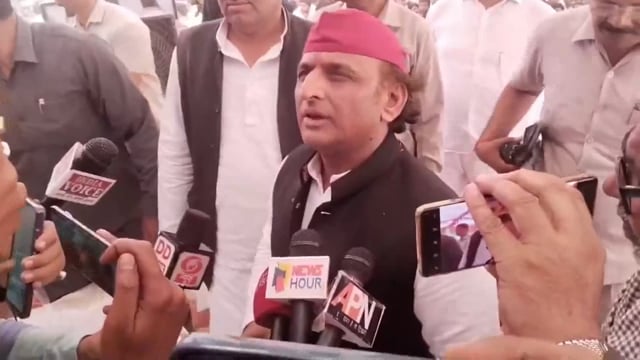 भजनलाल शर्मा ने कहा कि उनकी सरकार किसानों के सर्वांगीण कल्याण के लिए समर्पित सभी योजनाओं को पूरी निष्ठा के साथ लागू कर रही है। उन्होंने यह भी बताया कि इन योजनाओं के माध्यम से किसानों को आर्थिक और सामाजिक सुरक्षा प्रदान की जा रही है, ताकि उनके जीवन स्तर में सुधार हो सके।
#politics