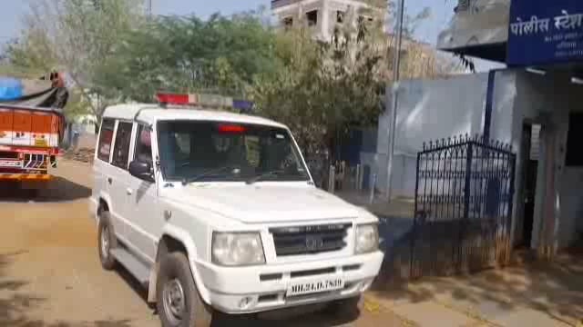 तोंडार येथे समाईक नाली बुजविण्याच्या कारणावरून मारहाण,दोघावंर गुन्हा दाखल