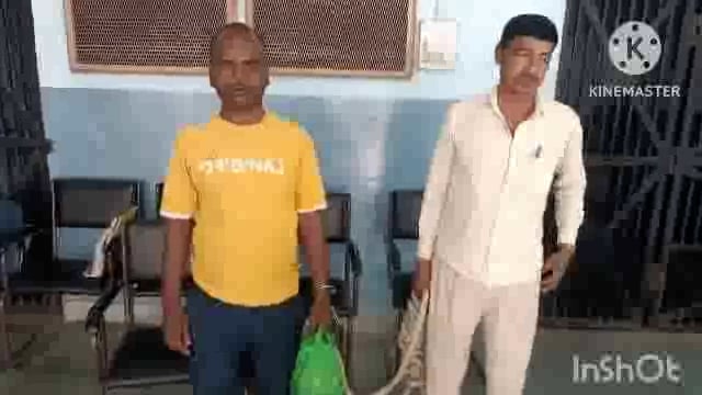 सूर्यगढ़ा -धनौरी गांव से एक शराब विक्रेता को शराब के साथ किया गया गिरफ्तार पुलिस हिरासत में भेजा गया लखीसराय जेल।