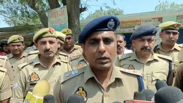 *थाना रानीगंज क्षेत्रान्तर्गत कस्बा दुर्गागंज में 01 युवती की मृत्यु होने पर  स्थानीय पुलिस द्वारा की जा रही कार्यवाही