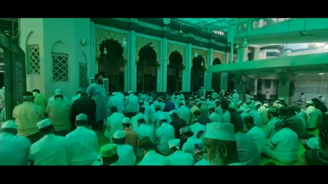 काळी पट्टी बांधून नमाज अदा, वक्फ सुधार विधेयकाचा निषेध #ramjan