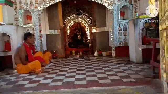 प्रखंड में धूमधाम से मनाया गया चैत्र नवरात्र नवरात्र पर कलश स्थापना कर की गई पूजा अर्चना